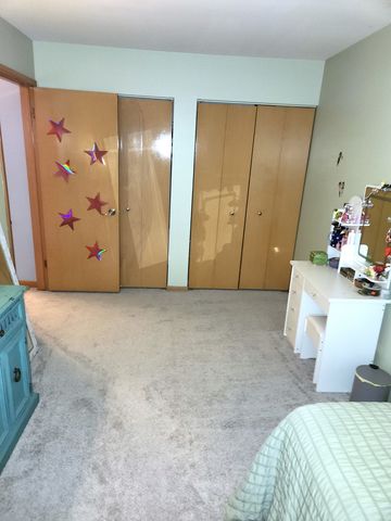 8820 Plainfield Road, Brookfield, IL 60513