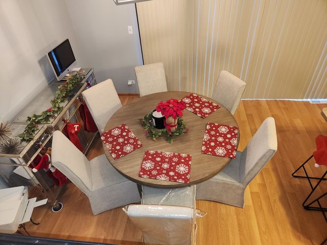 8820 Plainfield Road, Brookfield, IL 60513