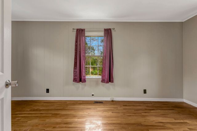 104 Goode Dr, Columbia, TN 38401