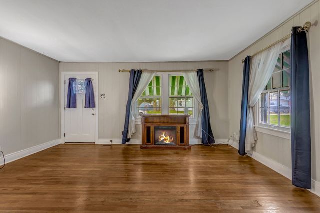 104 Goode Dr, Columbia, TN 38401