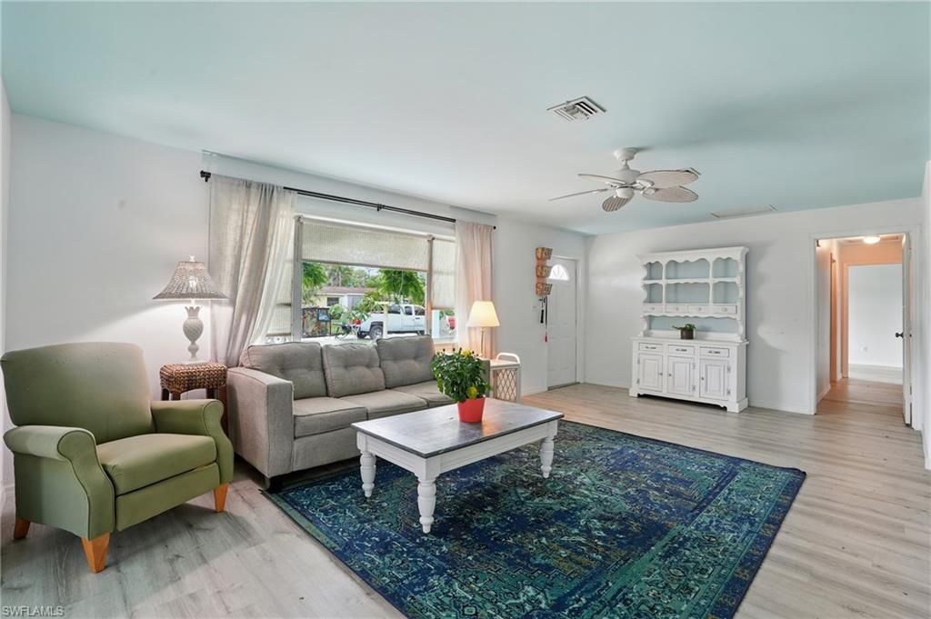 4011 Coconut CIR S, NAPLES, FL 34104 — photo 3