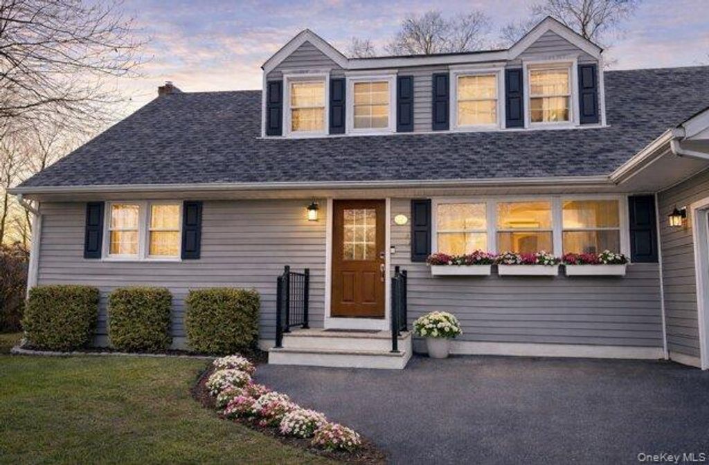 6 Honey Lane, Wappingers Falls, NY 12590