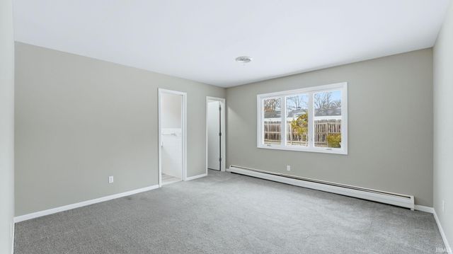 2927 Woodstock Court, Fort Wayne, IN 46815