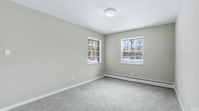 2927 Woodstock Court, Fort Wayne, IN 46815