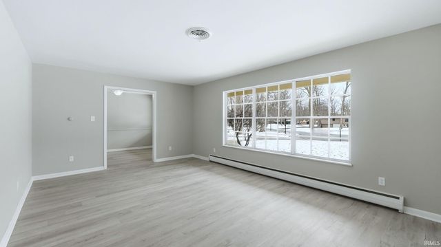 2927 Woodstock Court, Fort Wayne, IN 46815