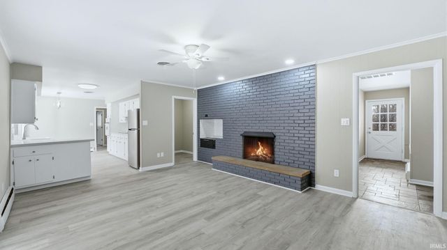 2927 Woodstock Court, Fort Wayne, IN 46815