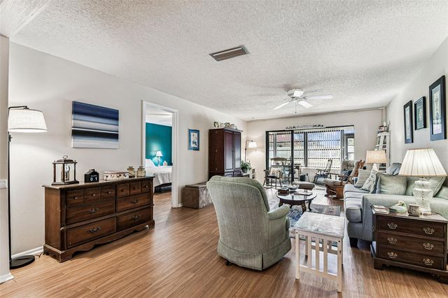 19029 US HIGHWAY 19 N 10D, Clearwater, FL 33764