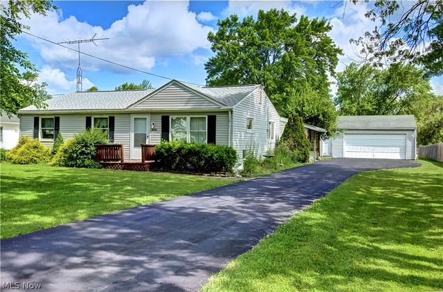 3785 Sanford Drive, Brunswick, OH 44212