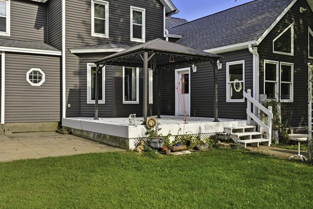 N6754 McCurdy PLACE, Holmen, WI 54636