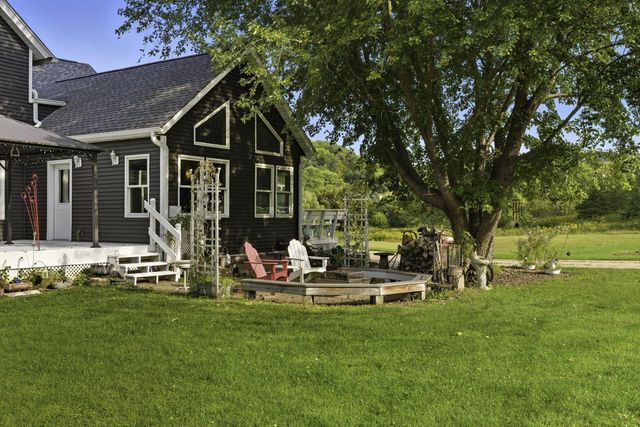 N6754 McCurdy PLACE, Holmen, WI 54636