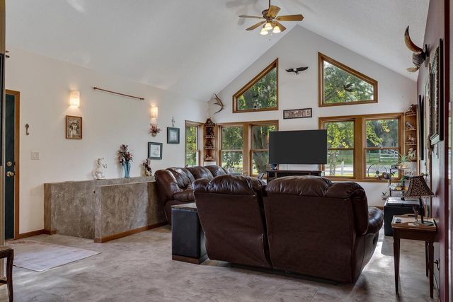 N6754 McCurdy PLACE, Holmen, WI 54636