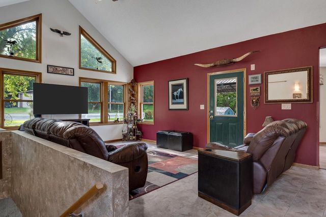 N6754 McCurdy PLACE, Holmen, WI 54636