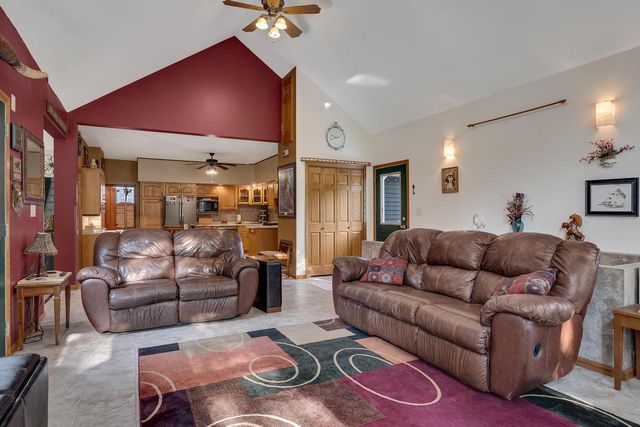 N6754 McCurdy PLACE, Holmen, WI 54636