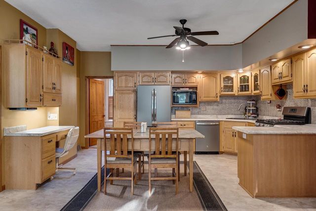 N6754 McCurdy PLACE, Holmen, WI 54636