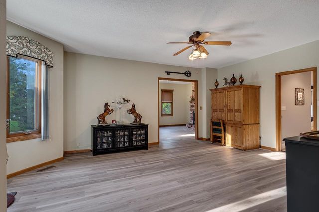 N6754 McCurdy PLACE, Holmen, WI 54636