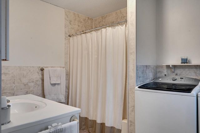 N6754 McCurdy PLACE, Holmen, WI 54636