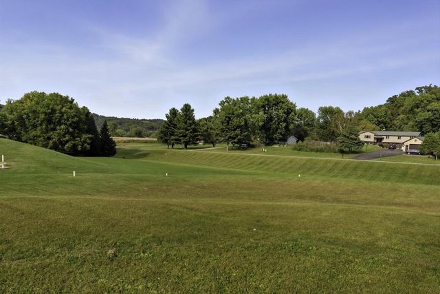 N6754 McCurdy PLACE, Holmen, WI 54636