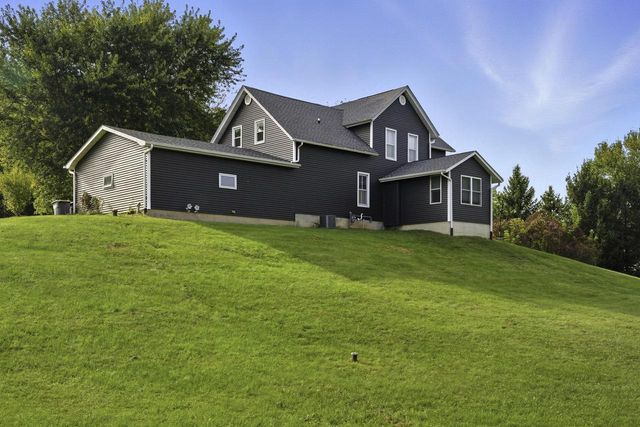 N6754 McCurdy PLACE, Holmen, WI 54636