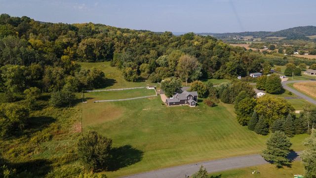 N6754 McCurdy PLACE, Holmen, WI 54636