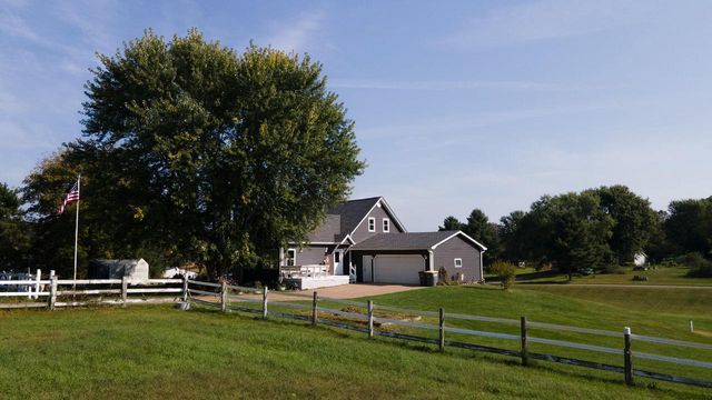N6754 McCurdy PLACE, Holmen, WI 54636