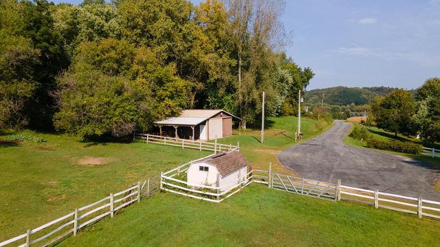 N6754 McCurdy PLACE, Holmen, WI 54636