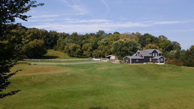 N6754 McCurdy PLACE, Holmen, WI 54636