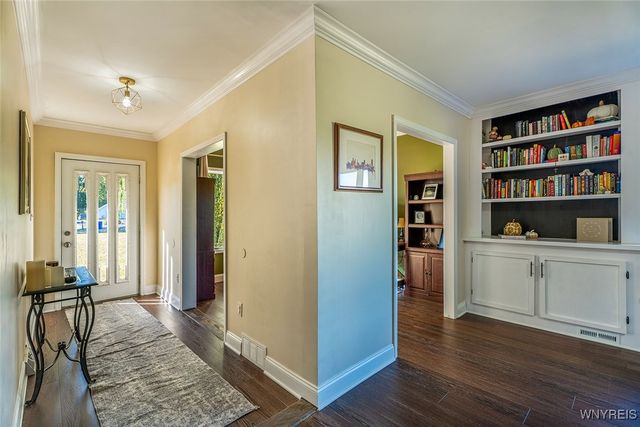 5427 Mapleton Road, Pendleton, NY 14094