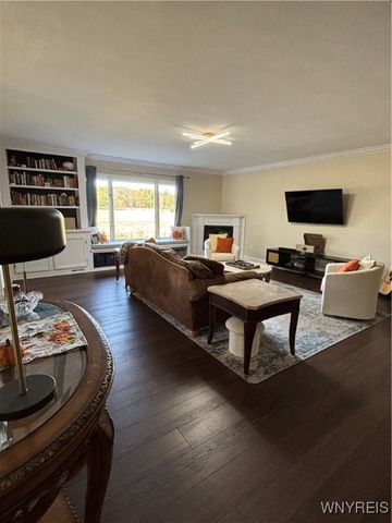 5427 Mapleton Road, Pendleton, NY 14094