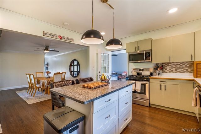 5427 Mapleton Road, Pendleton, NY 14094