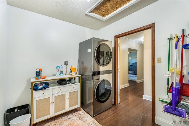 5427 Mapleton Road, Pendleton, NY 14094