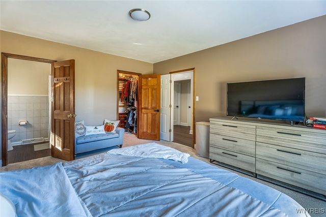 5427 Mapleton Road, Pendleton, NY 14094