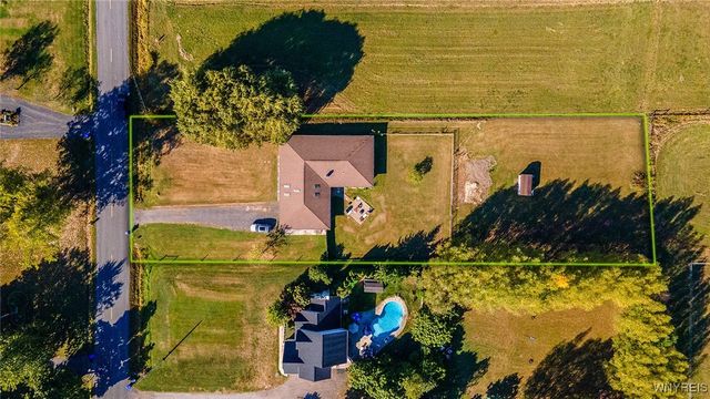 5427 Mapleton Road, Pendleton, NY 14094