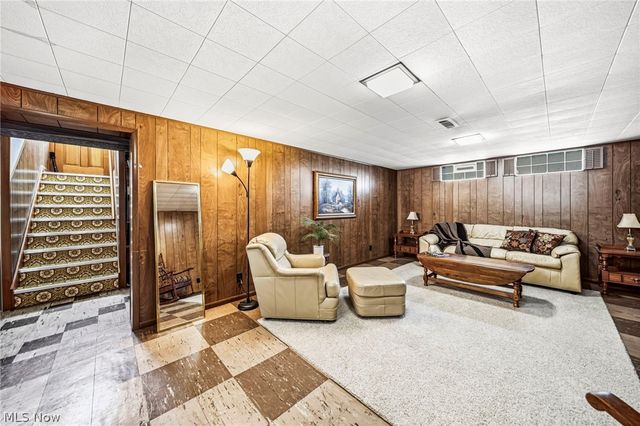 3308 Somia Drive, Parma, OH 44134
