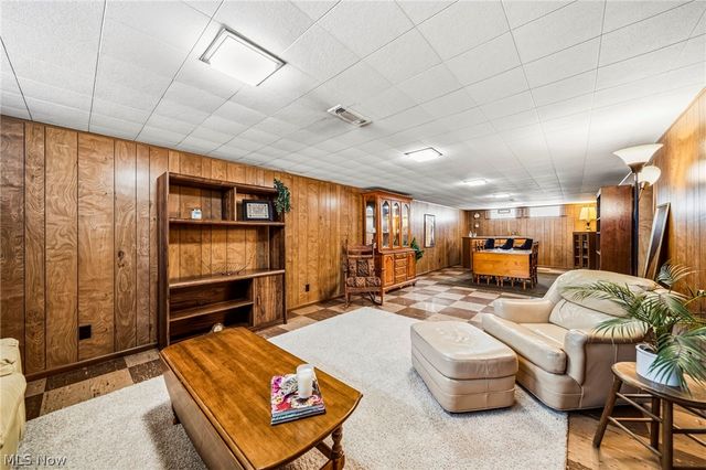 3308 Somia Drive, Parma, OH 44134