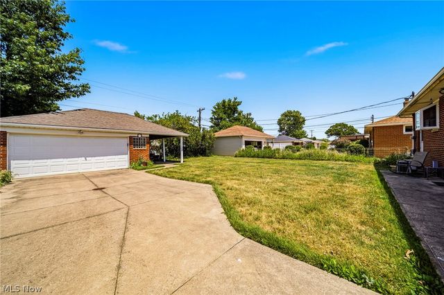 3308 Somia Drive, Parma, OH 44134
