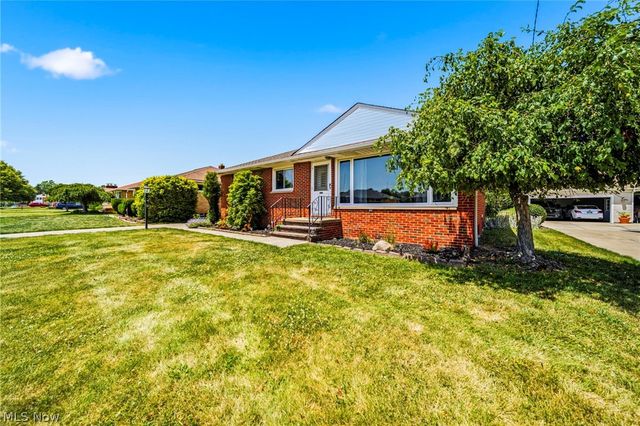 3308 Somia Drive, Parma, OH 44134