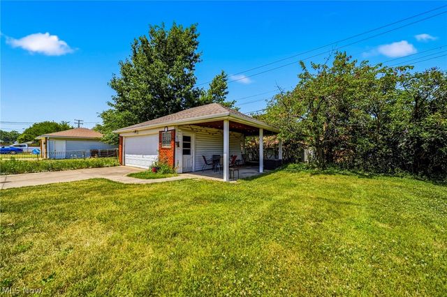 3308 Somia Drive, Parma, OH 44134