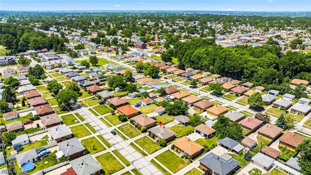 3308 Somia Drive, Parma, OH 44134