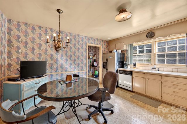 1100 Turnbridge Road, Charlotte, NC 28226