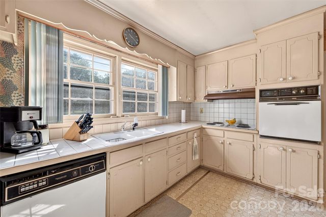 1100 Turnbridge Road, Charlotte, NC 28226