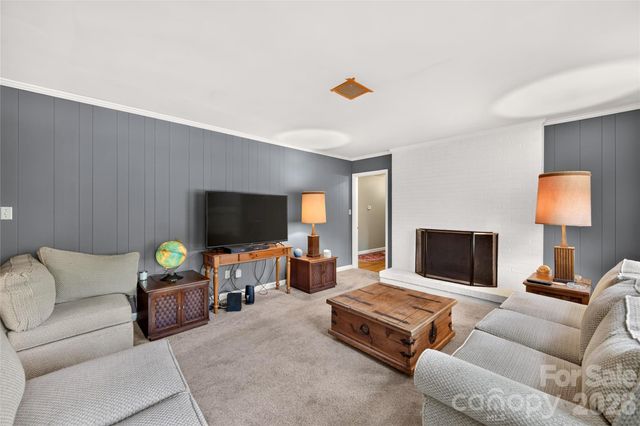 1100 Turnbridge Road, Charlotte, NC 28226