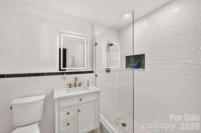 1100 Turnbridge Road, Charlotte, NC 28226