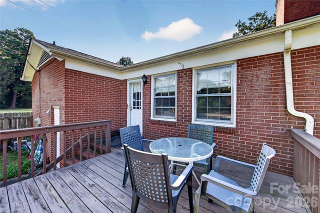 1100 Turnbridge Road, Charlotte, NC 28226