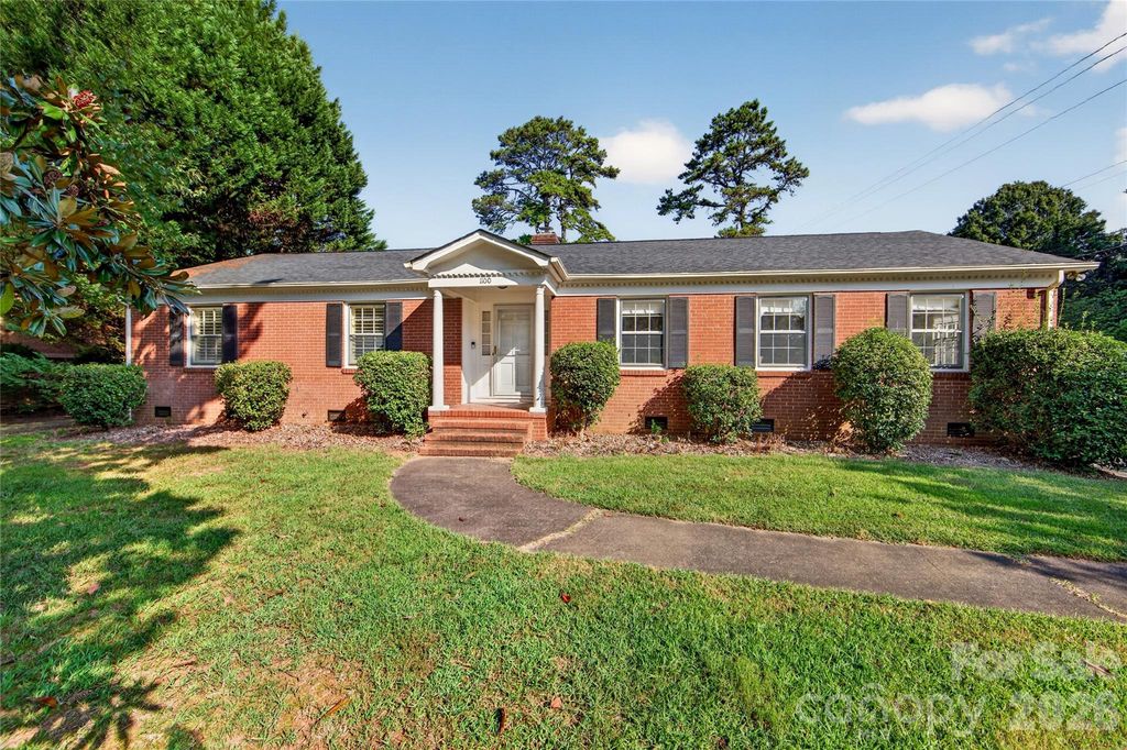 1100 Turnbridge Road, Charlotte, NC 28226