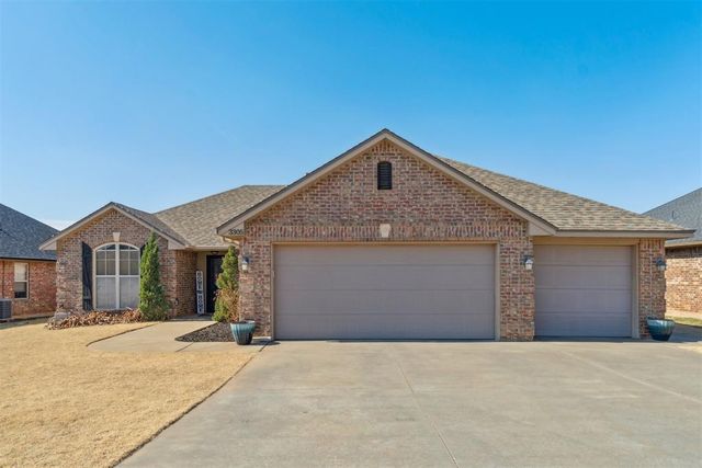 3305 Sharon Drive, Moore, OK 73160