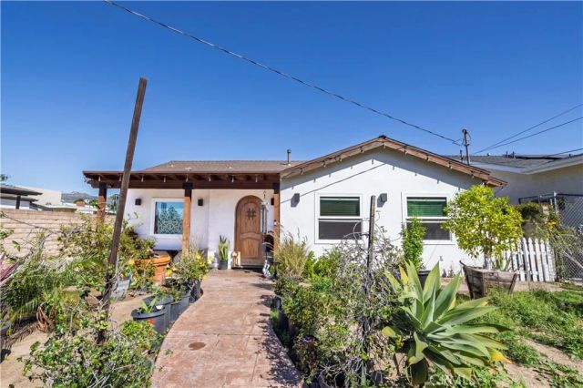 17525 Kingsbury Street, Granada Hills, CA 91344