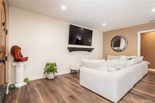 17525 Kingsbury Street, Granada Hills, CA 91344