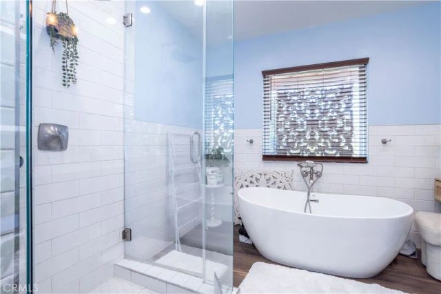 17525 Kingsbury Street, Granada Hills, CA 91344