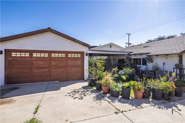 17525 Kingsbury Street, Granada Hills, CA 91344