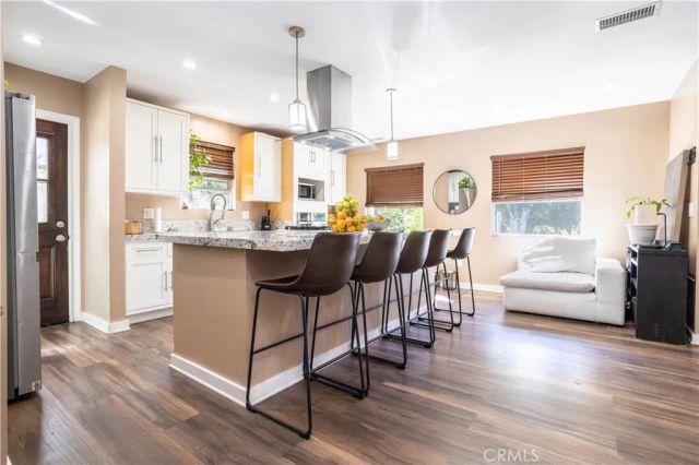 17525 Kingsbury Street, Granada Hills, CA 91344